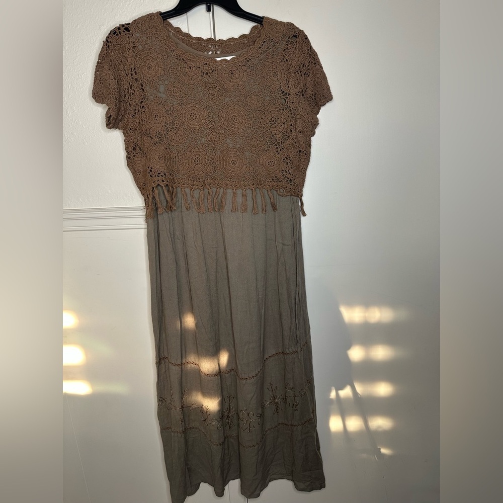 Chadwicks Crochet Top Midi Dress in Brown and Tan size L